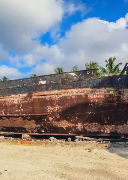 Remains of a pirate ship in Seychelles
